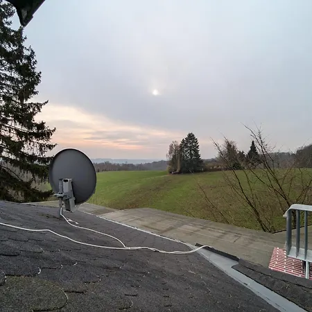 Privat bolig Gemuetliches Einzelbett Mit Tv *